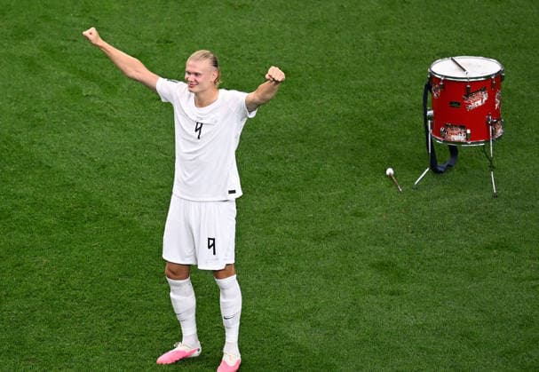 (260701) -- DALLAS, July 1, 2026 -- Erling Haaland of Norway celebrates after the round of 32 match between Cote d Ivoire and Norway at the 2026 FIFA World Cup, WM, Weltmeisterschaft, Fussball at Dallas Stadium in Dallas, the United States, June 30, 2026. ) (SP)U.S.-DALLAS-FOOTBALL-FIFA WORLD CUP-ROUND OF 32-CIV VS NOR WuxXiaoling 