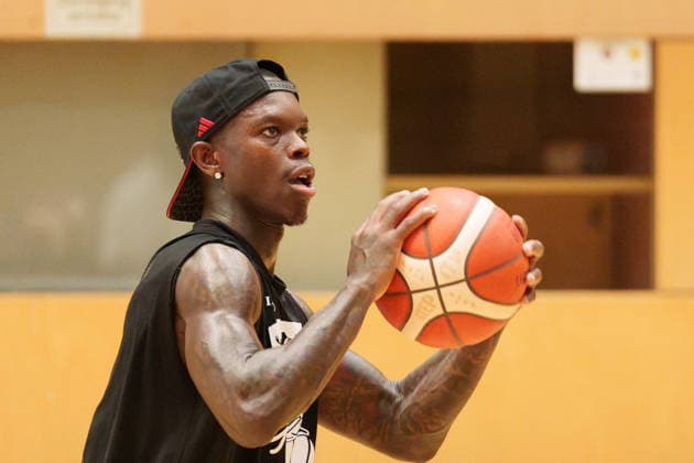 30.06.2026: Trainingseinheit der deutschen Basketball-Nationalmannschaft in Berlin vor den World Cup Qualifier gegen Israel und Zypern: Dennis Schröder mit Ball. *** June 30, 2026: Training session for the German national basketball team in Berlin ahead of the World Cup qualifiers against Israel and Cyprus. Dennis Schröder with the ball Copyright: xJamesxZabelx