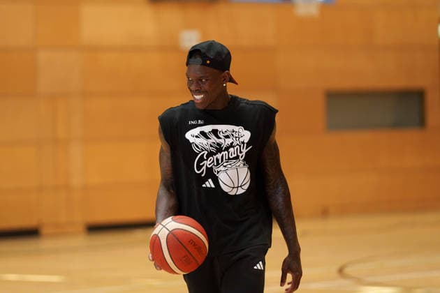 30.06.2026: Trainingseinheit der deutschen Basketball-Nationalmannschaft in Berlin vor den World Cup Qualifier gegen Israel und Zypern: Dennis Schröder mit Ball. *** June 30, 2026: Training session for the German national basketball team in Berlin ahead of the World Cup qualifiers against Israel and Cyprus. Dennis Schröder with the ball Copyright: xJamesxZabelx