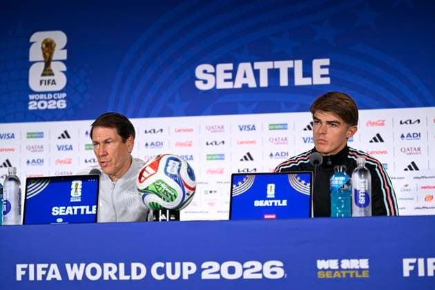 Belgian national football team - FIFA World Cup, WM, Weltmeisterschaft, Fussball 2026 - media activities 30 06 2026 SEATTLE, UNITED STATES OF AMERICA - JUNE 30 : Garcia Rudi head coach of Belgium and De Ketelaere Charles midfielder of Belgium talking to the press during a press conference, PK, Pressekonferenz at the Lumen Field Stadium prior to the Belgium vs Senegal match during the 2026 FIFA World Cup on June 30, 2026 in Seattle, United States of America, 30 06 2026 Seattle United States of America  Copyright: xNicoxVereeckenx