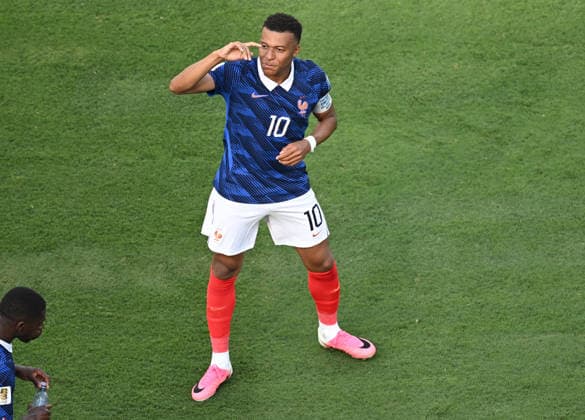 June 30, 2026, East Rutherford, New Jersey, USA: Kylian Mbappe of France celebrates scoring during the 2026 World Cup round of 32 football match between France and Sweden at New York New Jersey MetLife Stadium in East Rutherford, United States, on June 30, 2026. World Cup 2026: Round Of 32: France Vs Sweden  - ZUMAs337 20260630_znp_s337_016 Copyright: xGentxShkullakux