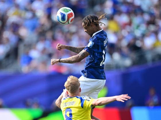 France v Sweden - FIFA World Cup, WM, Weltmeisterschaft, Fussball 2026 - Round of 32 NEW JERSEY, USA - JUNE 30: Bradley Barcola of France in action during the 2026 FIFA World Cup Round of 32 match between France and Sweden at New Jersey Stadium (MetLife Stadium) in East Rutherford, New Jersey, USA, on June 30, 2026. Abdulhamid Hosbas Anadolu New Jersey United States. Editorial use only. Please get in touch for any other usage.  Copyright: x2026xAnadoluxAbdulhamidxHosbasx