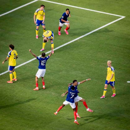 New York New Jersey, USA 30th Jun 2026. Goal celebration: Kylian Mbappe (FRA) Ousmane Dembele (FRA) France - Sweden World Cup Frankreich - Schweden 30.06.2026 *** New York, New Jersey, USA, June 30, 2026 Goal celebration Kylian Mbappé (FRA) Ousmane Dembélé (FRA) France Sweden World Cup France Sweden June 30, 2026