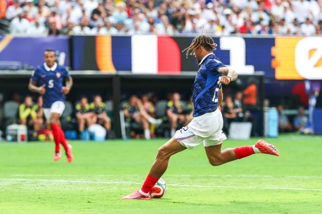 RECORD DATE NOT STATED FIFA World Cup, WM, Weltmeisterschaft, Fussball 2026 - Round of 32 - France v Sweden Bradley Barcola player of France shoots at goal during the FIFA World Cup 2026 Round of 32 match between France and Sweden at New York New Jersey Stadium, in East Rutherford, United States, on Tuesday, June 30, 2026.(Foto: William Volcov Brazil Photo Press IMAGO) Sports East Rutherford NJ United States of America Copyright: xWILLIAMxVOLCOVx