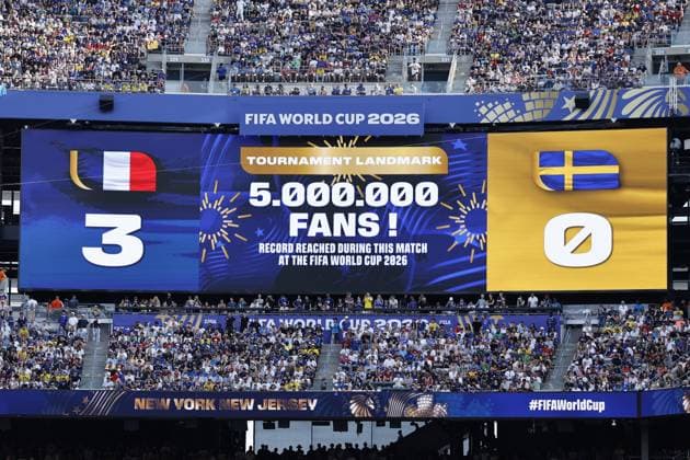 NEW JERSEY - The big screen celebrates a tournament record attendance of 5,000,000 during the 2026 FIFA World Cup, WM, Weltmeisterschaft, Fussball round of 32 match between France and Sweden at Boston Stadium on June 30, 2026, in Foxborough, United States. MAURICE VAN STEEN ANP FIFA World Cup 2026 - round of 32 2026 xVIxANPxSportx xMauricexvanxSteenxIVx 562489353 originalFilename: 562489353.jpg