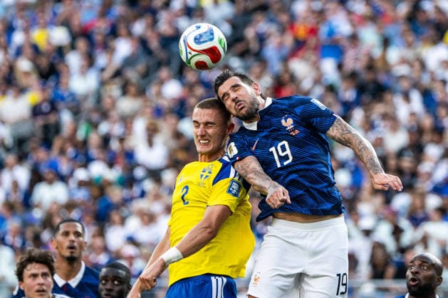 260630 Gustaf Lagerbielke of Sweden and Theo Hernandez of France during the FIFA World Cup, WM, Weltmeisterschaft, Fussball 2026 round of 32 football match between France and Sweden on June 30, 2026 in New Jersey. Photo: Petter Arvidson BILDBYRAN kod PA PA1270 fotboll football soccer fotball vm fotbolls-vm fotball-vm fotbolls-vm 2026 fifa world cup 2026 sverige sweden sverige a bbeng frankrike france round of 32 16-delsfinal *** June 30, 2026: Gustaf Lagerbielke of Sweden and Theo Hernandez of France during the FIFA World Cup 2026 Round of 32 soccer match between France and Sweden on June 30, 2026 in New Jersey. Photo by Petter Arvidson, BILDBYRAN, code PA PA1270. soccer, football, World Cup, 2026 FIFA World Cup, Sweden, Sweden national team, Francekrike france round of 32 round of 16  Copyright: PETTERxARVIDSON BB260630PA228