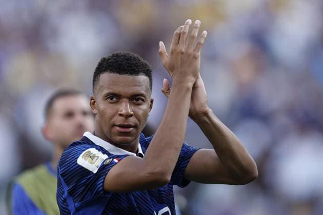 NEW JERSEY - Kylian Mbappe of France applauds the fans during the 2026 FIFA World Cup, WM, Weltmeisterschaft, Fussball round of 32 match between France and Sweden at Boston Stadium on June 30, 2026, in Foxborough, United States. MAURICE VAN STEEN ANP FIFA World Cup 2026 - round of 32 2026 xVIxANPxSportx xMauricexvanxSteenxIVx 562490840 originalFilename: 562490840.jpg
