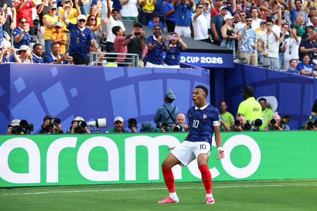 FIFA World Cup, WM, Weltmeisterschaft, Fussball 2026: France v Sweden NEW JERSEY, USA - 30th June 2026: Kylian Mbappe of France celebrates scoring his side s third goal during the FIFA World Cup 2026 Round of 32 match between France and Sweden at New York New Jersey Stadium New York New York New Jersey Stadium United States of America Copyright: xCraigxMercerx xPeakxActionxPhotosx