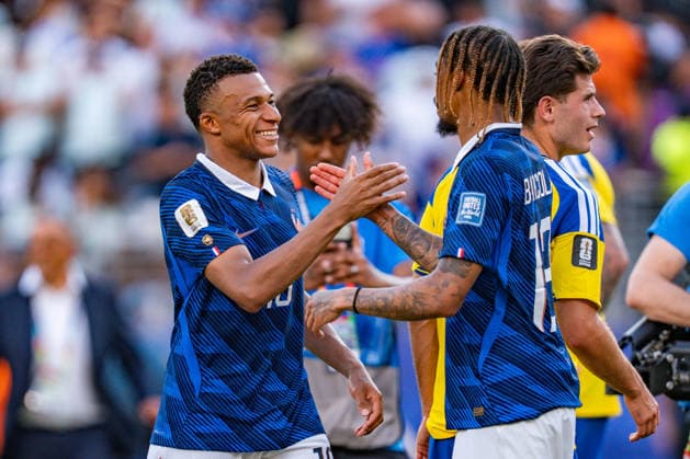FIFA Fussball Weltmeisterschaft 2026, Sechszehntelfinale, Frankreich vs. Schweden, 30.06.2026, New Jersey Stadium Kylian Mbappe Bradley Barcola *** 2026 FIFA World Cup, Round of 32, France vs. Sweden, June 30, 2026, New Jersey Stadium, Kylian Mbappé, Bradley Barcola Copyright: xBahhoxKarax