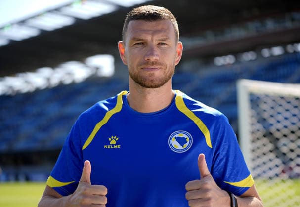 FIFA World Cup, WM, Weltmeisterschaft, Fussball 2026: Media day for Bosnia and Herzegovina in San Jose, California SAN JOSE, CALIFORNIA - JUNE 30: Edin Dzeko of team Bosnia Herzegovina pose at PayPal Park in San Jose on June 30, 2026 during training session ahead of the 2026 FIFA World Cup Round 32 match between USA vs Bosnia and Herzegovina at the San Francisco Stadium (Levi s Stadium) in Santa Clara, California, United States. Tayfun Coskun Anadolu California United States. Editorial use only. Please get in touch for any other usage.  Copyright: x2026xAnadoluxTayfunxCoskunx