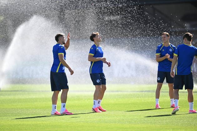 FIFA World Cup, WM, Weltmeisterschaft, Fussball 2026: Training session of Bosnia and Herzegovina in San Jose, California SAN JOSE, CALIFORNIA - JUNE 30: Players of team Bosnia Herzegovina attend a training session at PayPal Park in San Jose on June 30, 2026 ahead of the 2026 FIFA World Cup Round 32 match between USA vs Bosnia and Herzegovina at the San Francisco Stadium (Levi s Stadium) in Santa Clara, California, United States. Tayfun Coskun Anadolu California United States. Editorial use only. Please get in touch for any other usage.  Copyright: x2026xAnadoluxTayfunxCoskunx