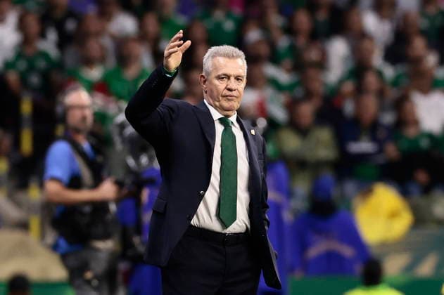 FIFA World Cup, WM, Weltmeisterschaft, Fussball 2026 - Round of 32 - Mexico vs Ecuador Mexico s head coach Javier Aguirre looks on during the FIFA World Cup 2026 Round of 32 match Mexico against Ecuador in Mexico City, Mexico, 30 June 2026. Mexico City Mexico  Copyright: xJOSExMENDEZx