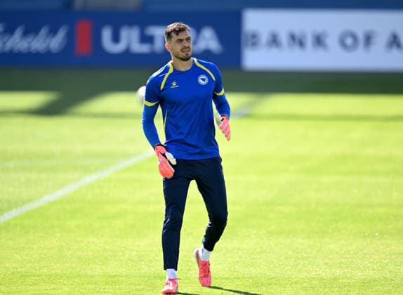 FIFA World Cup, WM, Weltmeisterschaft, Fussball 2026: Training session of Bosnia and Herzegovina in San Jose, California SAN JOSE, CALIFORNIA - JUNE 30: Martin Zlomislic of team Bosnia Herzegovina attends a training session at PayPal Park in San Jose on June 30, 2026 ahead of the 2026 FIFA World Cup Round 32 match between USA vs Bosnia and Herzegovina at the San Francisco Stadium (Levi s Stadium) in Santa Clara, California, United States. Tayfun Coskun Anadolu California United States. Editorial use only. Please get in touch for any other usage.  Copyright: x2026xAnadoluxTayfunxCoskunx