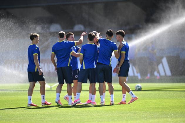FIFA World Cup, WM, Weltmeisterschaft, Fussball 2026: Training session of Bosnia and Herzegovina in San Jose, California SAN JOSE, CALIFORNIA - JUNE 30: Players of team Bosnia Herzegovina attend a training session at PayPal Park in San Jose on June 30, 2026 ahead of the 2026 FIFA World Cup Round 32 match between USA vs Bosnia and Herzegovina at the San Francisco Stadium (Levi s Stadium) in Santa Clara, California, United States. Tayfun Coskun Anadolu California United States. Editorial use only. Please get in touch for any other usage.  Copyright: x2026xAnadoluxTayfunxCoskunx