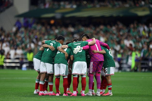 (260701) -- MEXICO CITY, July 1, 2026 -- Starting players of Mexico huddle before the round of 32 match between Mexico and Ecuador at the 2026 FIFA World Cup, WM, Weltmeisterschaft, Fussball at the Mexico City Stadium, Mexico, June 30, 2026. (Photo by Xinhua) (SP)MEXICO-MEXICO CITY-FOOTBALL-FIFA WORLD CUP-ROUND OF 32-MEX VS ECU FranciscoxCanedo 