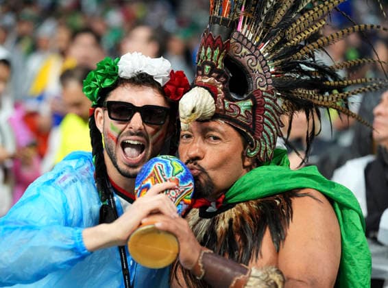 (260701) -- MEXICO CITY, July 1, 2026 -- Fans pose before the round of 32 match between Mexico and Ecuador at the 2026 FIFA World Cup, WM, Weltmeisterschaft, Fussball at the Mexico City Stadium, Mexico, June 30, 2026. (Photo by Xinhua) (SP)MEXICO-MEXICO CITY-FOOTBALL-FIFA WORLD CUP-ROUND OF 32-MEX VS ECU MartinxZabala 