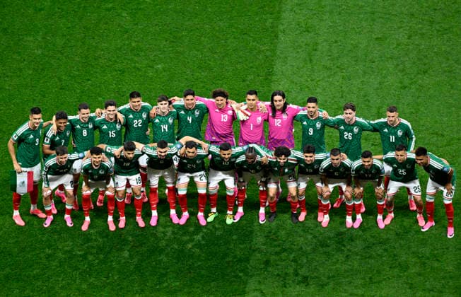 (260701) -- MEXICO CITY, July 1, 2026 -- Players of Mexico pose for group photos before the round of 32 match between Mexico and Ecuador at the 2026 FIFA World Cup, WM, Weltmeisterschaft, Fussball at the Mexico City Stadium, Mexico, June 30, 2026. ) (SP)MEXICO-MEXICO CITY-FOOTBALL-FIFA WORLD CUP-ROUND OF 32-MEX VS ECU LixMuzi 