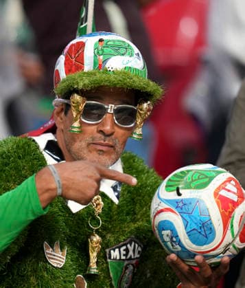 (260701) -- MEXICO CITY, July 1, 2026 -- A fan of Mexico poses before the round of 32 match between Mexico and Ecuador at the 2026 FIFA World Cup, WM, Weltmeisterschaft, Fussball at the Mexico City Stadium, Mexico, June 30, 2026. (Photo by Xinhua) (SP)MEXICO-MEXICO CITY-FOOTBALL-FIFA WORLD CUP-ROUND OF 32-MEX VS ECU MartinxZabala 