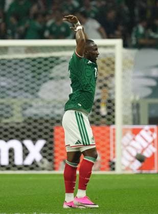 Mexico v Ecuador - FIFA World Cup, WM, Weltmeisterschaft, Fussball 2026 - Round of 32 MEXICO CITY, MEXICO - JUNE 30: Julian Quinones (16) of Mexico celebrates after scoring a goal during the 2026 FIFA World Cup Round of 32 match between Mexico and Ecuador at Mexico Stadium (Estadio Azteca) in Mexico City, Mexico on June 30, 2026. Juancho Torres Anadolu Mexico City Mexico. Editorial use only. Please get in touch for any other usage.  Copyright: x2026xAnadoluxJuanchoxTorresx
