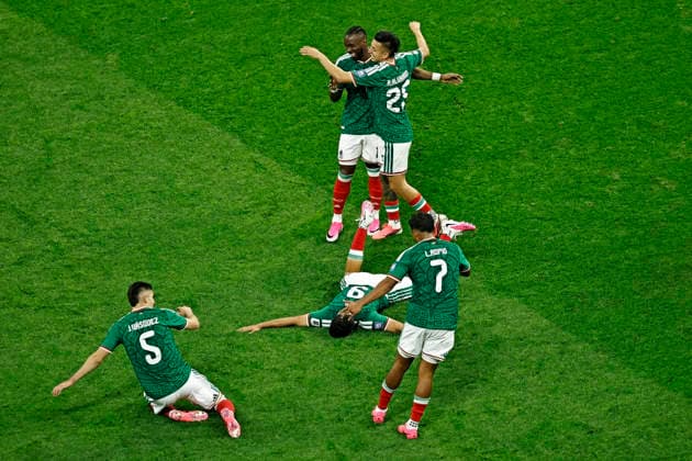 June 30, 2026, Mexico City, Mexico City, Mexico: Raul Jimenez of Mexico celebrates after scoring the second goal of his team during the match between Mexico and Ecuador for the round of 32 the FIFA World Cup, WM, Weltmeisterschaft, Fussball 2026, at Mexico City Stadium, in Mexico City, Mexico on June 30. 2026. Photo: DiaEsportivo Mexico City Mexico - ZUMAh208 20260630_zsp_h208_010 Copyright: xHeulerxAndreyx