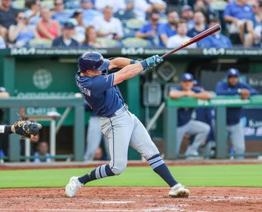 JUNE 30, 2026: Tampa Bay Rays infielder Ben Williamson (15) hits a single in the 3rd inning against the Kansas City Royals at Kauffman Stadium in Kansas City, MO. CSM MLB, Baseball Herren, USA 2026: Rays Vs Royals June 30  - ZUMAc04_ 20260630_zma_c04_176 Copyright: xRomanxPunox