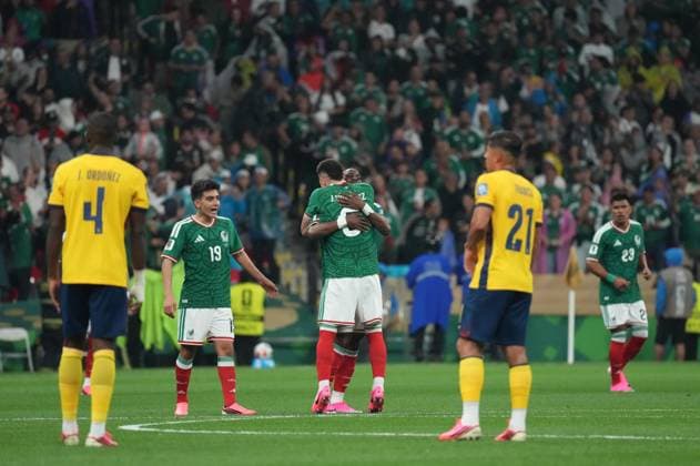 Mexico v Ecuador - FIFA World Cup, WM, Weltmeisterschaft, Fussball 2026 - Round of 32 MEXICO CITY, MEXICO - JUNE 30: Julian Quinones (16) of Mexico celebrates after scoring a goal during the 2026 FIFA World Cup Round of 32 match between Mexico and Ecuador at Mexico Stadium (Estadio Azteca) in Mexico City, Mexico on June 30, 2026. Juancho Torres Anadolu Mexico City Mexico. Editorial use only. Please get in touch for any other usage.  Copyright: x2026xAnadoluxJuanchoxTorresx