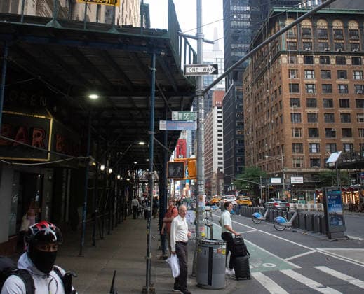 June 30, 2026, New York City, New York, USA: The New York City Department of Transportation hung orange and blue signs with the names and jersey numbers of each New York Knick basketball player at intersections along Sixth and Seventh Avenues in New York City. Knicks player Ariel Hukporti honored at the corner of West 55th street and Seventh Avenue. New York City USA - ZUMAt442 20260630_znp_t442_002 Copyright: xBillyxTompkinsx