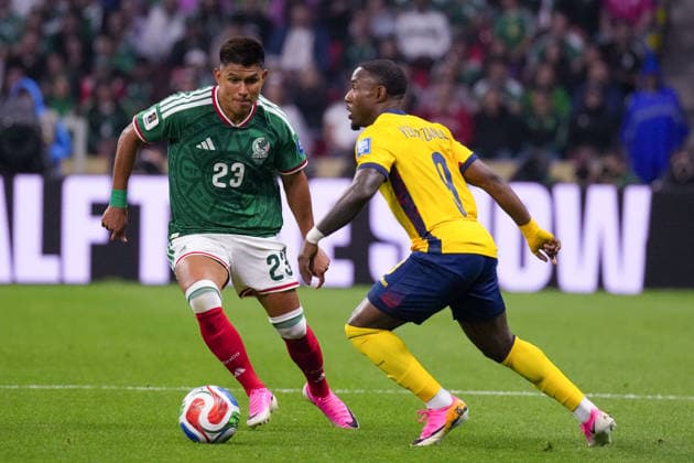 Mexico v Ecuador - FIFA World Cup, WM, Weltmeisterschaft, Fussball 2026 - Round of 32 MEXICO CITY, MEXICO - JUNE 30: Jesus Gallardo (23) of Mexico in action during the 2026 FIFA World Cup Round of 32 match between Mexico and Ecuador at Mexico Stadium (Estadio Azteca) in Mexico City, Mexico on June 30, 2026. Juancho Torres Anadolu Mexico City Mexico. Editorial use only. Please get in touch for any other usage.  Copyright: x2026xAnadoluxJuanchoxTorresx