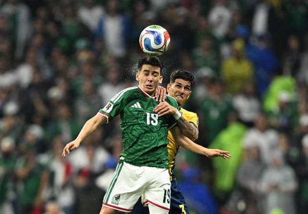 (260701) -- MEXICO CITY, July 1, 2026 -- Gilberto Mora (front) of Mexico vies for a header with Piero Hincapie of Ecuador during the round of 32 match between Mexico and Ecuador at the 2026 FIFA World Cup, WM, Weltmeisterschaft, Fussball at the Mexico City Stadium, Mexico, June 30, 2026. ) (SP)MEXICO-MEXICO CITY-FOOTBALL-FIFA WORLD CUP-ROUND OF 32-MEX VS ECU WuxWei 