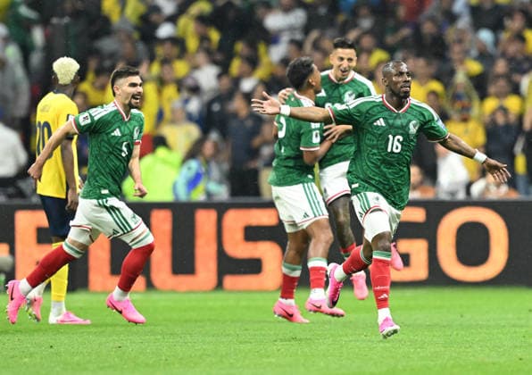 (260701) -- MEXICO CITY, July 1, 2026 -- Julian Quinones (1st R) of Mexico celebrates a goal during the round of 32 match between Mexico and Ecuador at the 2026 FIFA World Cup, WM, Weltmeisterschaft, Fussball at the Mexico City Stadium, Mexico, June 30, 2026. ) (SP)MEXICO-MEXICO CITY-FOOTBALL-FIFA WORLD CUP-ROUND OF 32-MEX VS ECU WuxWei 