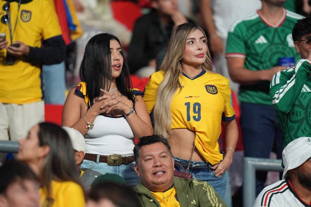 Mexico v Ecuador Round of 32 - FIFA World Cup, WM, Weltmeisterschaft, Fussball 2026 Ecuadorian fans support their national team, Nationalteam during the FIFA Word Cup 2026 round of 32 match between Mexico and Ecuador at Mexico City Stadium. on June 30, 2026 in Mexico City, Mexico. (Photo by Ian Robles Eyepix Group) Copyright: xIanxRobles xEyepixxGroupx EL_30062026_189819JPEG