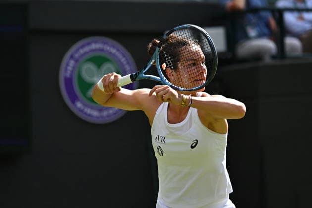 2026 Wimbledon - Lois Boisson Lois Boisson (FRA) during her first round match at the 2025 Wimbledon Tennis Championships at the AELTC in London, GREAT BRITAIN, on JuNE 30, 2026. Photo by Corinne Dubreuil ABACAPRESS.COM London  Copyright: xDubreuilxCorinne ABACAx