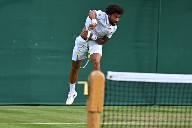 2026 Wimbledon - Arthur Fils Arthur Fils (FRA) during his first round match at the 2025 Wimbledon Tennis Championships at the AELTC in London, GREAT BRITAIN, on JuNE 30, 2026. Photo by Corinne Dubreuil ABACAPRESS.COM London  Copyright: xDubreuilxCorinne ABACAx