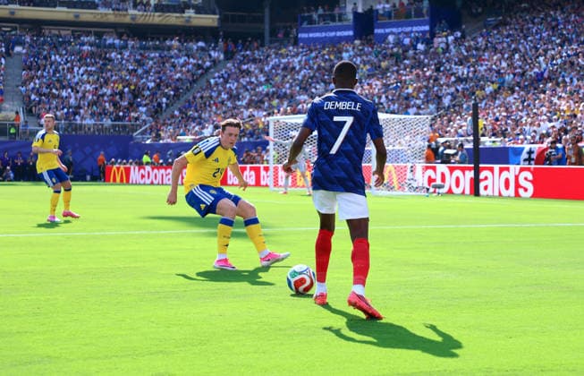 2026 World Cup - France v Sweden French soccer player Ousmane Dembele drives the ball during the match between France vs Sweden at the FIFA World Cup, WM, Weltmeisterschaft, Fussball in The New York New Jersey Stadium, NJ on June 30, 2026. Photo by Charles Guerin ABACAPRESS.COM New York City NJ United States  Copyright: xGuerinxCharles ABACAx