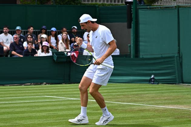 2026 Wimbledon - Valentin Royer Valentin Royer (FRA) during his first round match at the 2025 Wimbledon Tennis Championships at the AELTC in London, GREAT BRITAIN, on JuNE 30, 2026. Photo by Corinne Dubreuil ABACAPRESS.COM London  Copyright: xDubreuilxCorinne ABACAx
