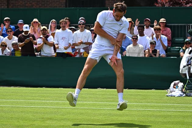 2026 Wimbledon - Valentin Royer Valentin Royer (FRA) during his first round match at the 2025 Wimbledon Tennis Championships at the AELTC in London, GREAT BRITAIN, on JuNE 30, 2026. Photo by Corinne Dubreuil ABACAPRESS.COM London  Copyright: xDubreuilxCorinne ABACAx