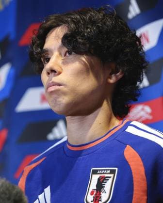 Football: 2026 World Cup Japan s Ao Tanaka meets the press in Houston on June 30, 2026, following the team s 2-1 loss to Brazil in a World Cup round of 32 football match the previous day. (Pool photo)  A14AA0005621059P