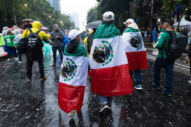 June 30, 2026, Mexico City, Mexico: Fans of the Mexican national team, Nationalteam watched the 2026 FIFA World Cup, WM, Weltmeisterschaft, Fussball match between Mexico and Ecuador on public screens along the Paseo de la Reforma in Mexico City, where Mexico secured a 2Ã¢â‚¬0 victory; following the win, they continued the celebration in the city s streets. Mexico City Mexico - ZUMAl178 0860468678st Copyright: xCristianxLeyvax