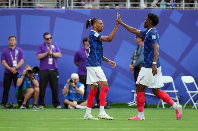 IPA86268690 - Michael Olise of France and Aurelien Tchouameni of France celebrate their victory during the France vs. Sweden FIFA World Cup, WM, Weltmeisterschaft, Fussball match in New York, USA, on June 30, 2026  Copyright: xEmmanuelexMastrodonato IPAxSportx xx 86268690