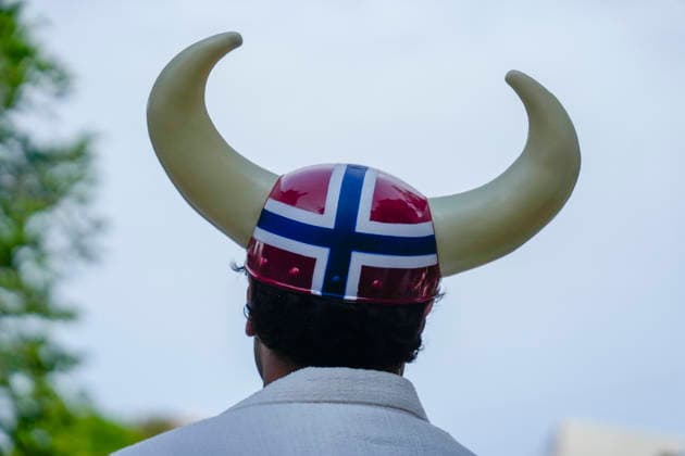 World Cup 2026: Ivory Coast - Norway Oslo 20260630. A supporter with a Viking helmet before the World Cup match between Ivory Coast and Norway. Photo: Javad Parsa NTB Oslo Norway EDITORIAL USE ONLY. RESTRICTED USE FOR BETTING COMPANIES Ref:_SPOS348ExwVdIw.jpg *** 2026 World Cup: Ivory Coast vs. Norway, Oslo, June 30, 2026. A fan wearing a Viking helmet before the World Cup match between Ivory Coast and Norway. Photo by Javad Parsa, NTB, Oslo, Norway. EDITORIAL USE ONLY. RESTRICTED USE FOR BETTING COMPANIES.  Copyright: xJavadxParsax xNTBx