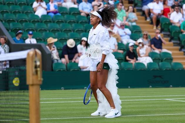 Nao warms up ahead of her during her second round match Wimbledon Tennis Championships, Day 3, The All England Lawn Tennis and Croquet Club, London, UK - 01 Jul 2026London The All England Lawn Tennis and United Kingdom  Copyright: xKieranxMcManus Shutterstockx 16970334f
