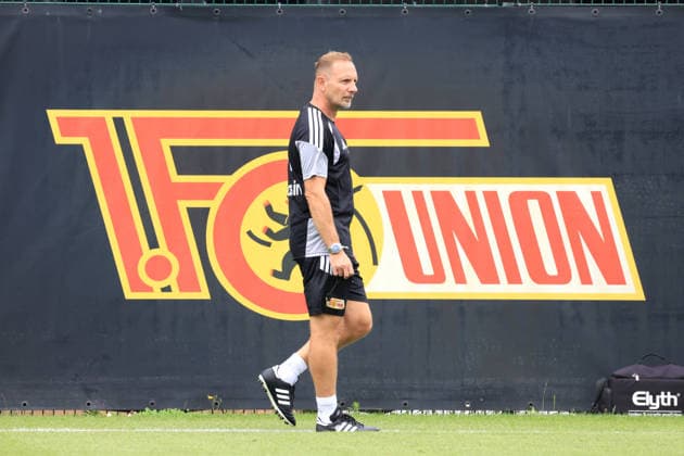 DEU, DFL, 1. FBL, 1.FC Union, Training, 01.07.2026, Stadion Alte Foersterei, Berlin, DEU, DFL, 1. FBL, 1.FC Union, Training, im Bild: Cheftrainer Mauro Lustrinelli (1.FC Union Berlin), DFL - regulations prohibit any use of Photographs as image sequences and or quasi-video *** DEU, DFL, 1 FBL, 1 FC Union, Training, July 1, 2026, Alte Foersterei Stadium, Berlin, DEU, DFL, 1 FBL, 1 FC Union, Training, pictured: Head Coach Mauro Lustrinelli of 1 FC Union Berlin; DFL regulations prohibit any use of photographs as image sequences and or quasi-video nordphotoxGmbHx xEngler nph00076