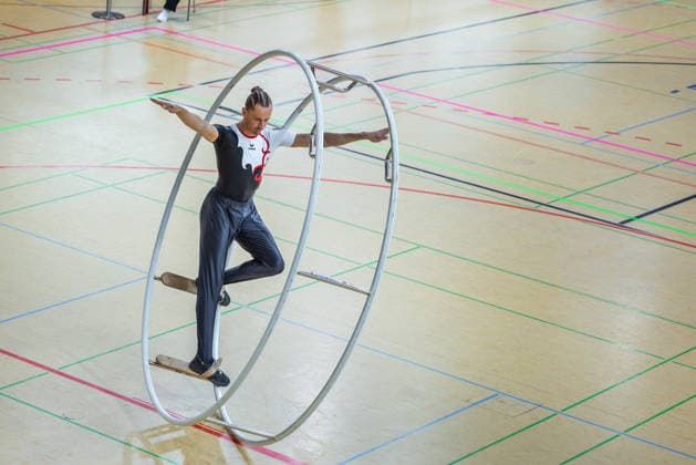 Wheel Gymnastics World Championships 2026 Rhönrad Weltmeisterschaft 2026. Deutschland, Göttingen am 01. Juli 2026: Tag eins der Weltmeisterschaft in Rhönrad mit über 250 Athletinnen und Athleten aus 17 Nationen. Im Bild: deutsche Rhönrad Turner Johannes Stolper (TSC Strausberg) bei der Spiral Disziplin. *** 2026 World Championships in Wheel Gymnastics 2026 Rhönrad World Championships Germany, Göttingen on July 1, 2026—Day one of the Rhönrad World Championships with over 250 athletes from 17 nations. Pictured: German Rhönrad gymnast Johannes Stolper of TSC Strausberg competing in the spiral discipline.