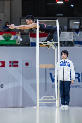 Wheel Gymnastics World Championships 2026 Rhönrad Weltmeisterschaft 2026. Deutschland, Göttingen am 01. Juli 2026: Tag eins der Weltmeisterschaft in Rhönrad mit über 250 Athletinnen und Athleten aus 17 Nationen. Im Bild: Japanischer Rhönrad Turner Isa Yoshifumi bei der Geradeturnen Disziplin (Straight-line). *** 2026 World Championships in Wheel Gymnastics 2026 Rhönrad World Championships Germany, Göttingen on July 1, 2026—Day one of the Rhönrad World Championships with over 250 athletes from 17 nations. Pictured: Japanese Rhönrad gymnast Isa Yoshifumi competing in the Straight Line discipline.