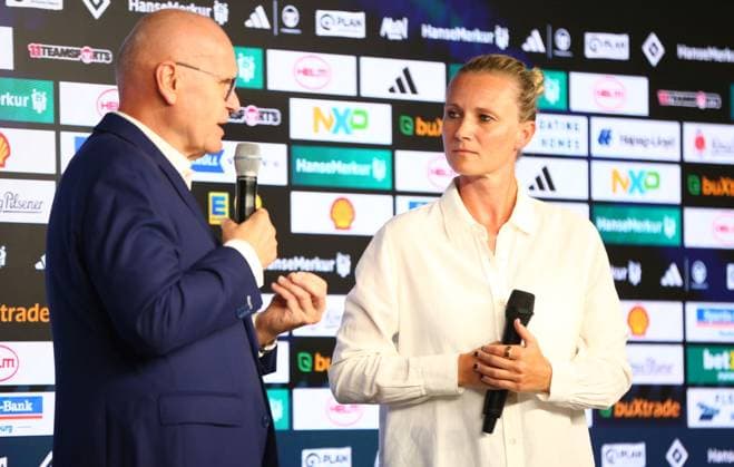 01.07.2026, xcex, GER, Hamburg, Volksparkstadion, Fussball, 1. Bundesliga, Saison 2026 2027, HSV, Hamburger Sportverein, Pressekonferenz anlaesslich der Vorstellung der neuen HSV-Sportvorstaendin Kathleen Krueger beim HSV, mit Michael Papenfuss (Aufsichtsratvorsitzender (HSV Fussball AG) DFL regulations prohibit any use of photographs as image sequences and or quasi-video *** July 1, 2026, xcex, GER, Hamburg, Volksparkstadion, Soccer, Bundesliga 1, 2026–2027 season, HSV, Hamburger Sportverein, press conference marking the introduction of HSV’s new Chief Sports Officer Kathleen Krueger, featuring Michael Papenfuss, Chairman of the Supervisory Board of HSV Fussball AG. DFL regulations prohibit any use of photographs as image sequences and or quasi-video.