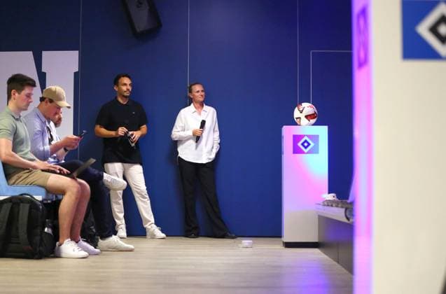 01.07.2026, xcex, GER, Hamburg, Volksparkstadion, Fussball, 1. Bundesliga, Saison 2026 2027, HSV, Hamburger Sportverein, Pressekonferenz anlaesslich der Vorstellung der neuen HSV-Sportvorstaendin Kathleen Krueger beim HSV DFL regulations prohibit any use of photographs as image sequences and or quasi-video *** July 1, 2026, xcex, GER, Hamburg, Volksparkstadion, Soccer, Bundesliga 1, 2026–2027 season, HSV, Hamburger Sportverein, press conference marking the introduction of HSV’s new sporting director, Kathleen Krueger; DFL regulations prohibit any use of photographs as image sequences and or quasi-video