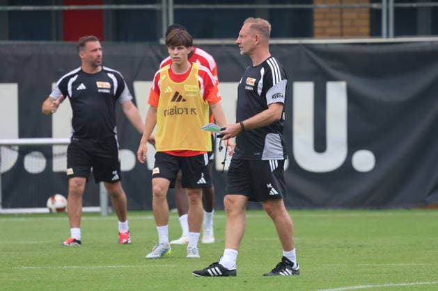 BERLIN, DEUTSCHLAND - JULY 1: Trainer Coach Mauro Lustrinelli (Union Berlin), during the Training kick-off 1. FC Union Berlin at Training ground at Stadion an der Alten Foersterei on matchday 32 on July 1, 2026 in Berlin, Deutschland. DFB regulations prohibit any use of photographs as image sequences and or quasi video. Berlin Deutschland Copyright: xO.Frankex