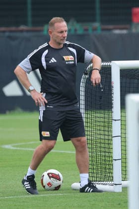 BERLIN, DEUTSCHLAND - JULY 1: Trainer Coach Mauro Lustrinelli (Union Berlin), during the Training kick-off 1. FC Union Berlin at Training ground at Stadion an der Alten Foersterei on matchday 32 on July 1, 2026 in Berlin, Deutschland. DFB regulations prohibit any use of photographs as image sequences and or quasi video. Berlin Deutschland Copyright: xO.Frankex