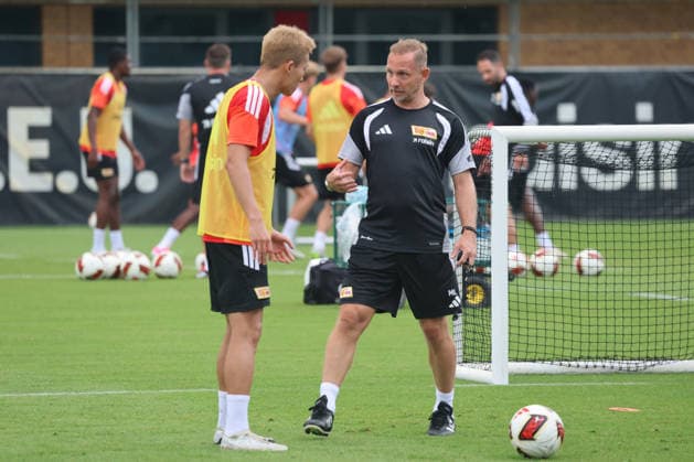 BERLIN, DEUTSCHLAND - JULY 1: Trainer Coach Mauro Lustrinelli (Union Berlin), during the Training kick-off 1. FC Union Berlin at Training ground at Stadion an der Alten Foersterei on matchday 32 on July 1, 2026 in Berlin, Deutschland. DFB regulations prohibit any use of photographs as image sequences and or quasi video. Berlin Deutschland Copyright: xO.Frankex
