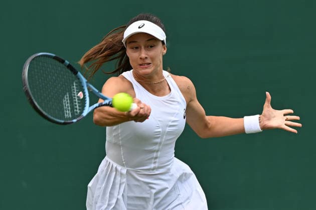 Wimbledon Tennis Championships 2026 - Day 3 LONDON, UNITED KINGDOM - JULY 1: Zeynep Sonmez of Turkiye in action against Claire Liu (not seen) of US in the women s singles second round match during day three of The Wimbledon Tennis Championships at All England Lawn Tennis and Croquet Club on July 1, 2026 in London, United Kingdom. Ray Tang Anadolu London United Kingdom. Editorial use only. Please get in touch for any other usage.  Copyright: x2026xAnadoluxRayxTangx
